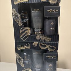 Bath And Body Works Gift Set. 