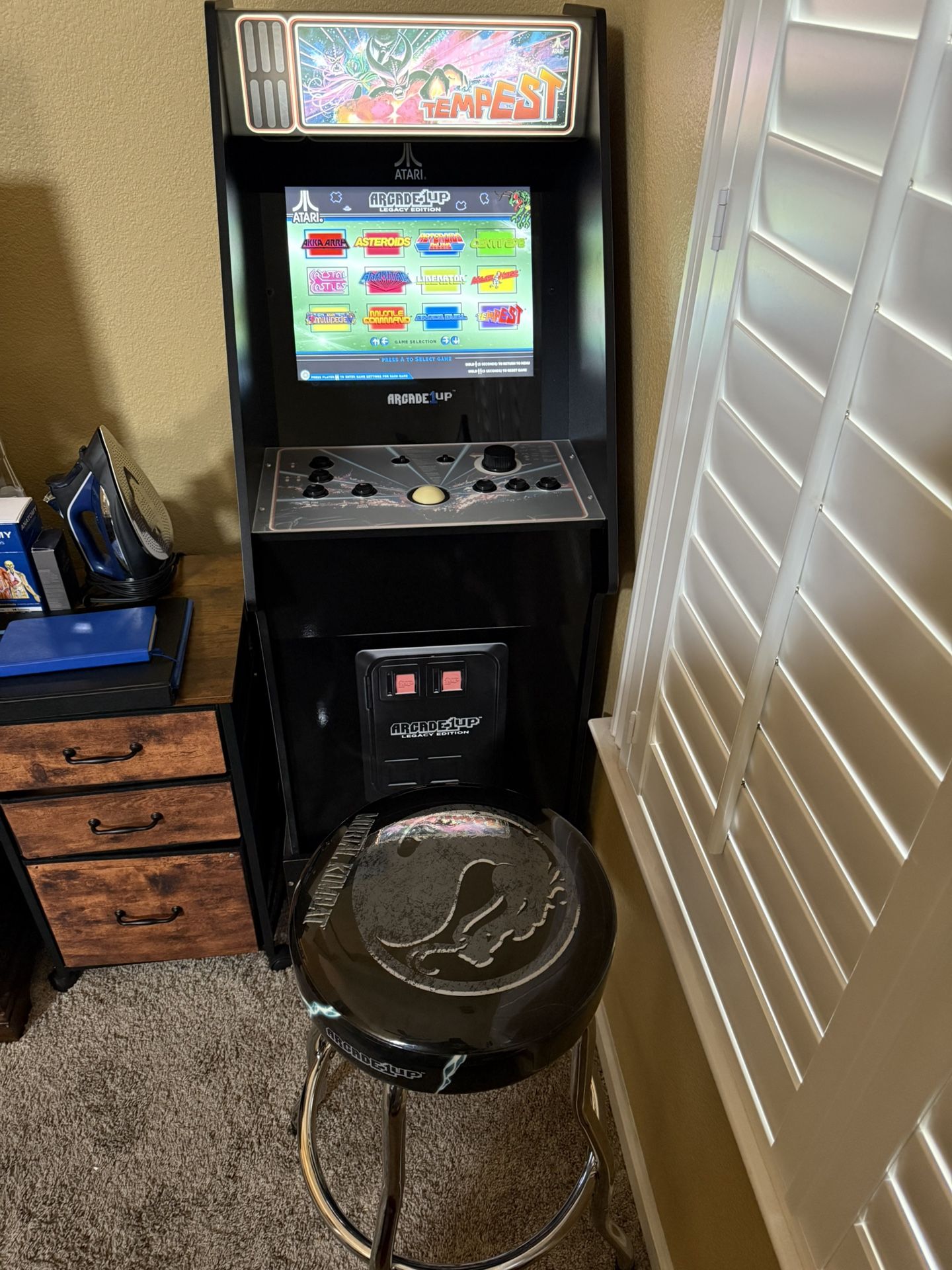 Arcade games with Stool