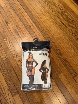 Costume