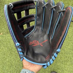 RAWLINGS REV1X 12.75 RHT (Like New)
