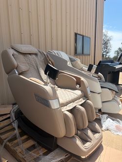K0YO 303TS Full Body Massage Chair- Excellent Condition
