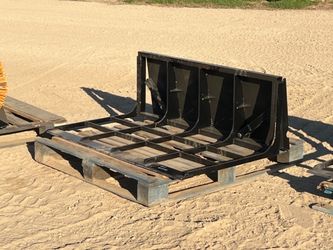 2025 GIYI GD47 LAND LEVELER ATTACHMENT, fits skidsteer --(LOCATED IN MADERA, CA)--