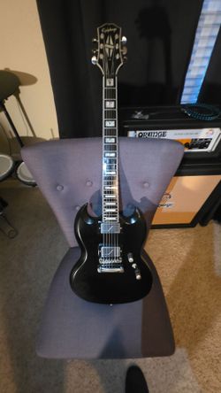 🔥 Epiphone SG Prophecy – Black with Fishman Fluence Actives | Like New | $500 🔥