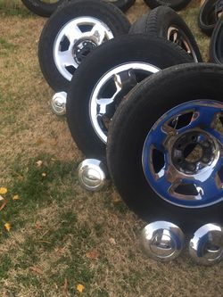 4 Ford F-150 chrome 17inch tires with rims