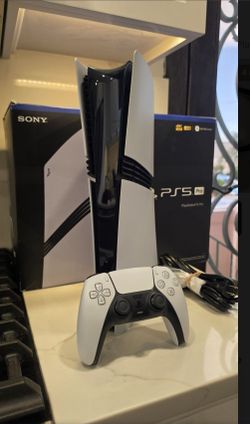 Sony PlayStation 5 Pro 2TB Console GREAT Condition W/ DualSense Controller