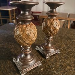 2 included in the Set Price is for the Pair. These are a pair of pillar candle holders featuring a "woven ball" or basket-weave orb design