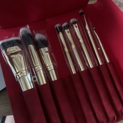 LUXIE Signature Makeup Brushes