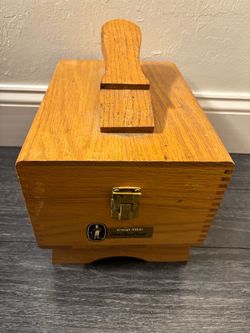 Vintage wood esquire shoe care chest box made in USA