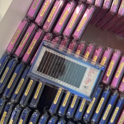 .03 Lash Trays