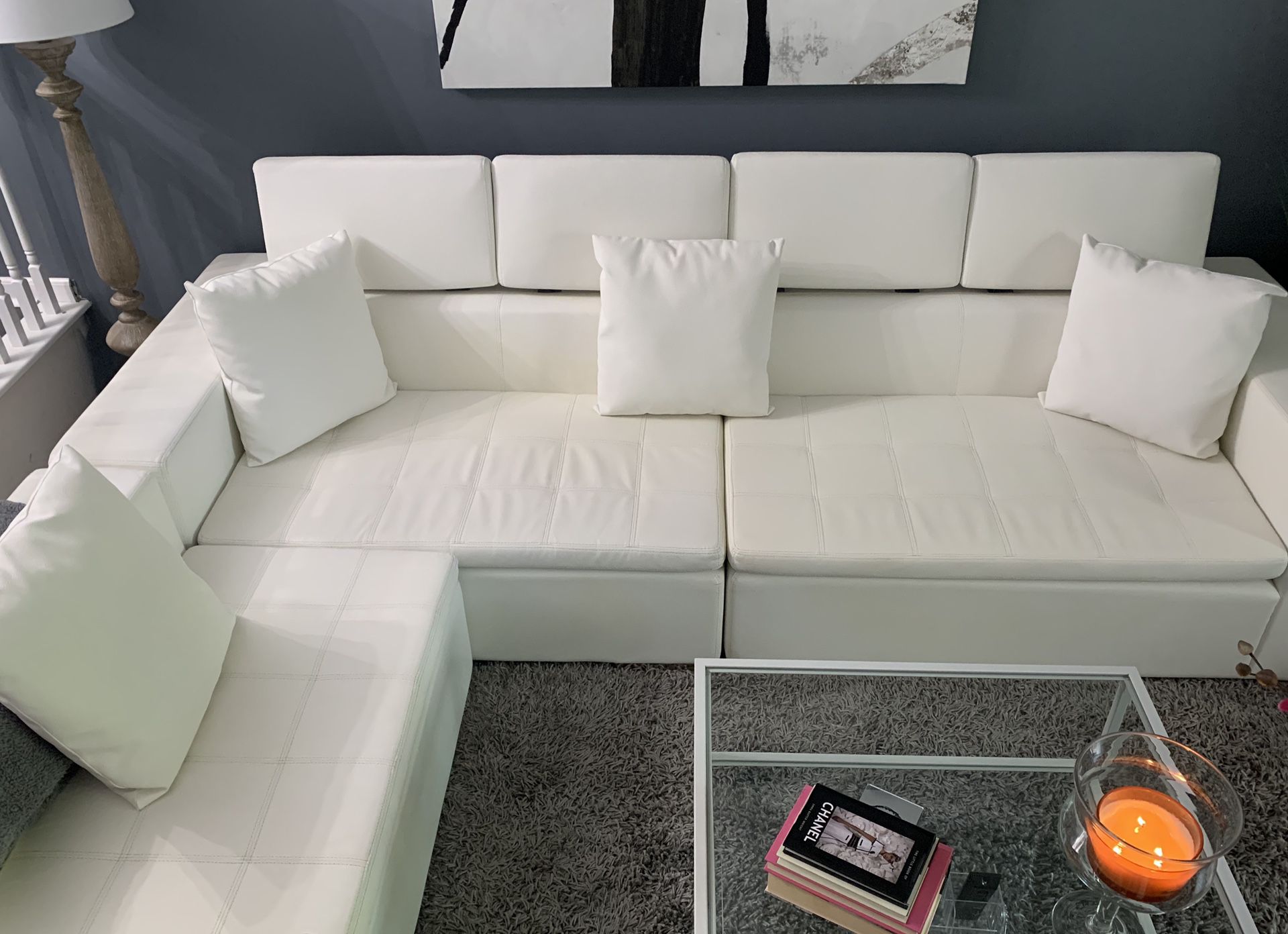 Bueatiful white sectional couch