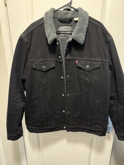 2XL Levi’s Sherpa jacket