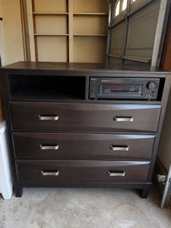 Media chest
