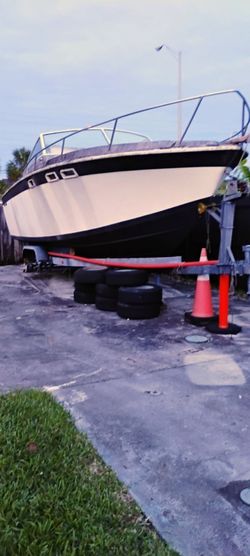 1979 Tbird 26' 4" boat haul with cabin project boat with new galvanized trailer