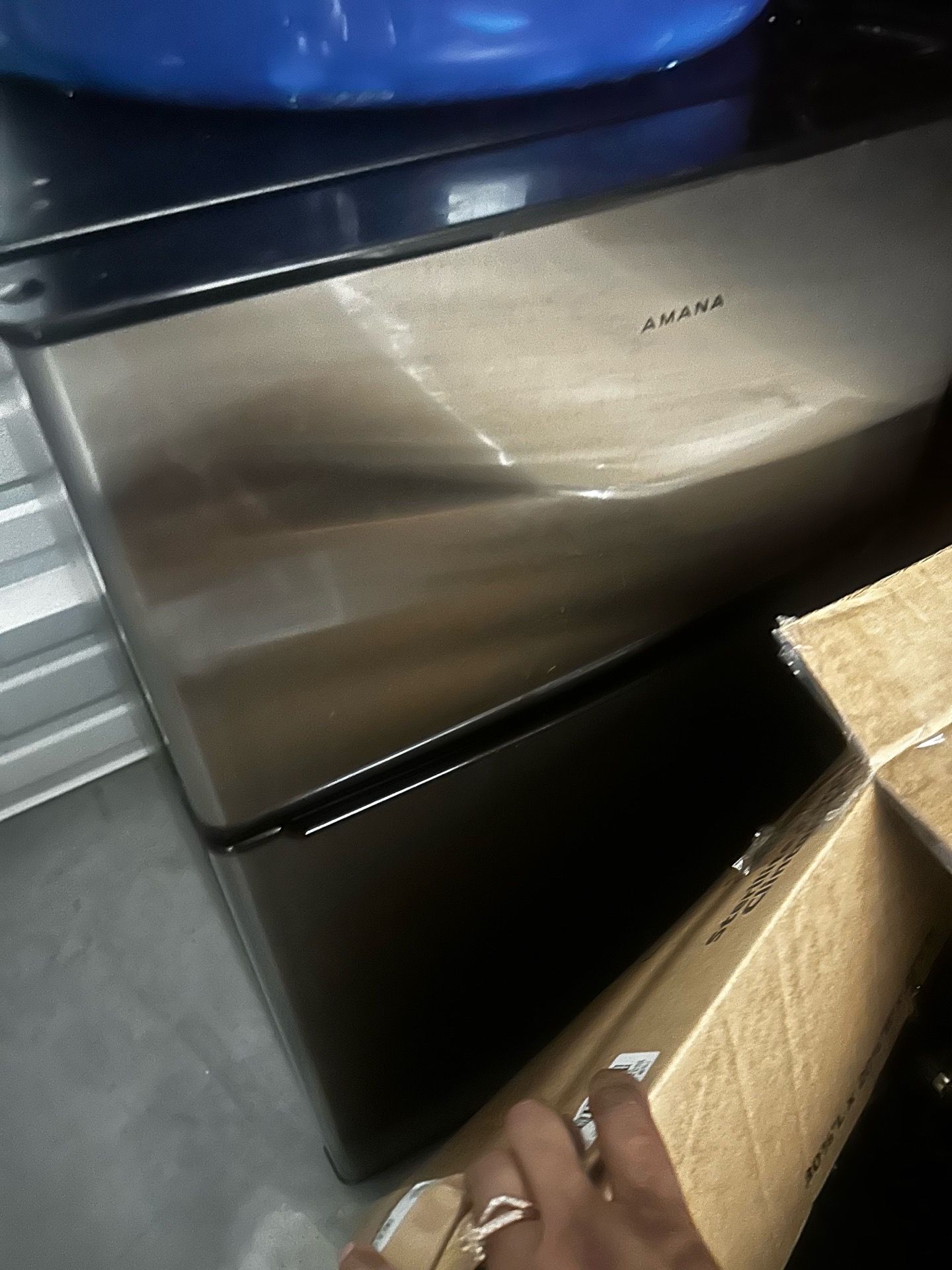 Mini fridge