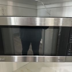 LG Microwave 