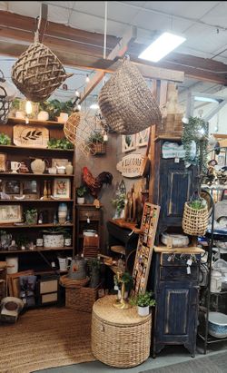 Vintage Decor Rustic Rare Finds @ Phoenix Brass Armadillo