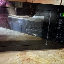 Magic Chef Microwave 