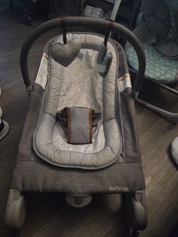 Bouncer/ Rocker Duo Summer By Ingenuity.
