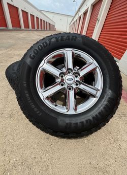 18s Ford F150 Expedition chrome Oem Rims Rines Wheels and Tires 6x135
