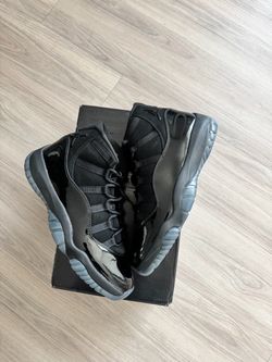 Size 12 men jordan 11