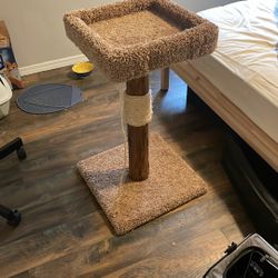 New Without Tags Cat Tower