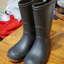 Kids Rubber Rain Boots.  Size 10