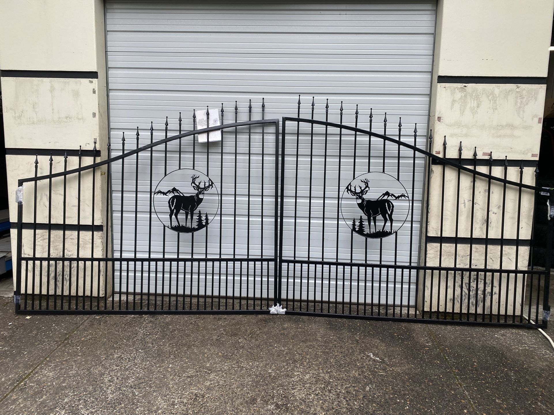 16’ Gate Fence Sale Install