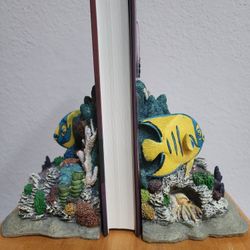 Undersea Bookends 