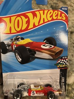 Hot Wheels - ‘68 LOTUS TYPE 49 - HW Race Day 8/10 - #193/250 - Red