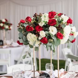Center Pieces Vases Flowers