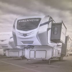 2022  KEYSTONE AVALANCHE 312RS