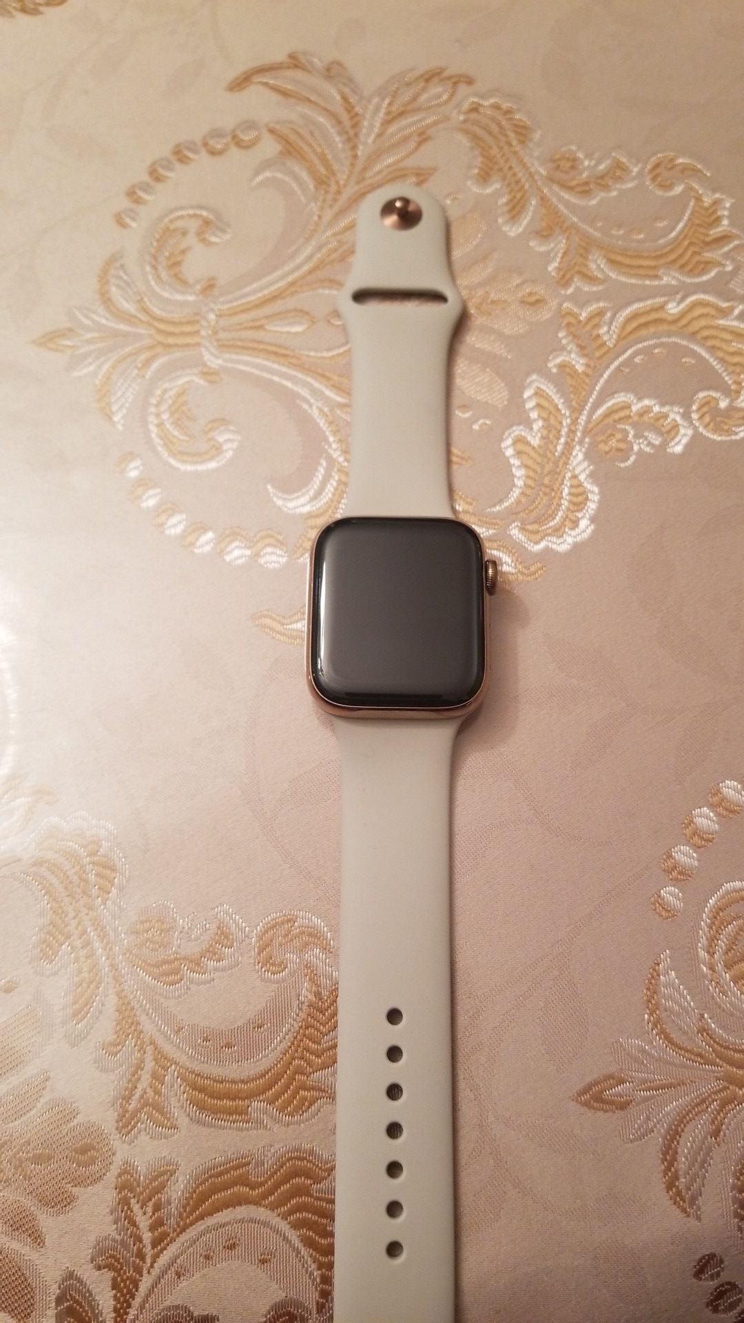 Apple series 4 GPS and cellular