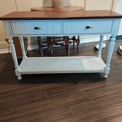 Entryway Table - Broyhill