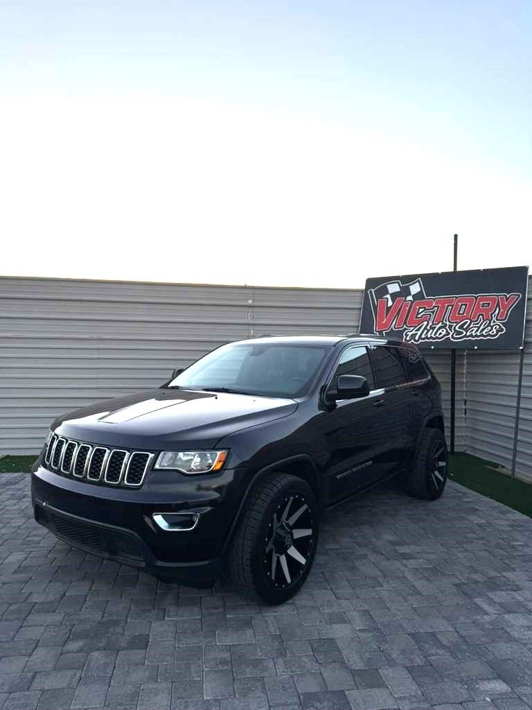 2017 Jeep Grand Cherokee Laredo Sport