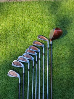 TaylorMade tour set with bag