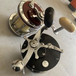 2 PEEN FISHING REELS 