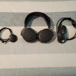 Steelseries Arctis 7 & Roccat Kain 120