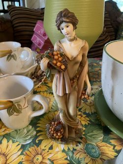 Home Interior Porcelain DOLLS 