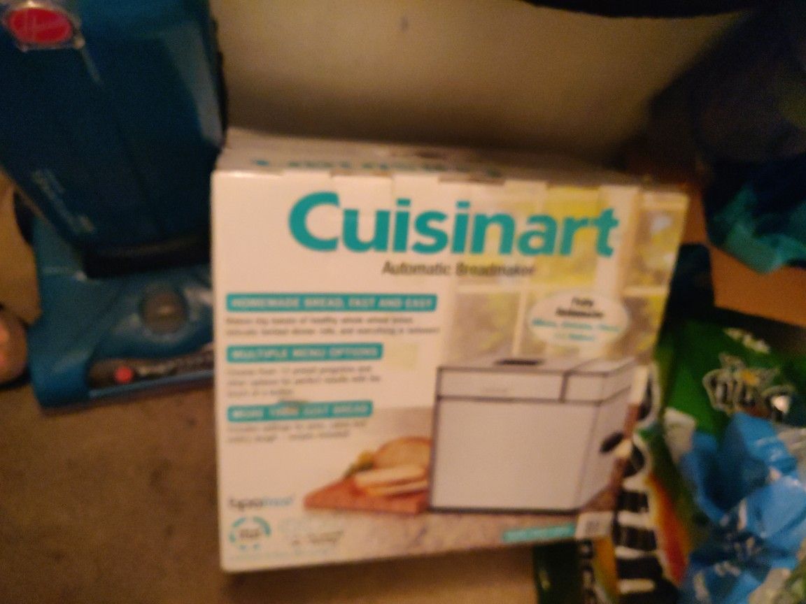 Cuisinart Bread Maker New In Box From Costco Never Used.