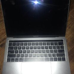 MacBook Pro (Selling As Parts)