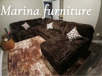 Large Brown Sectional Sofa with Chaise