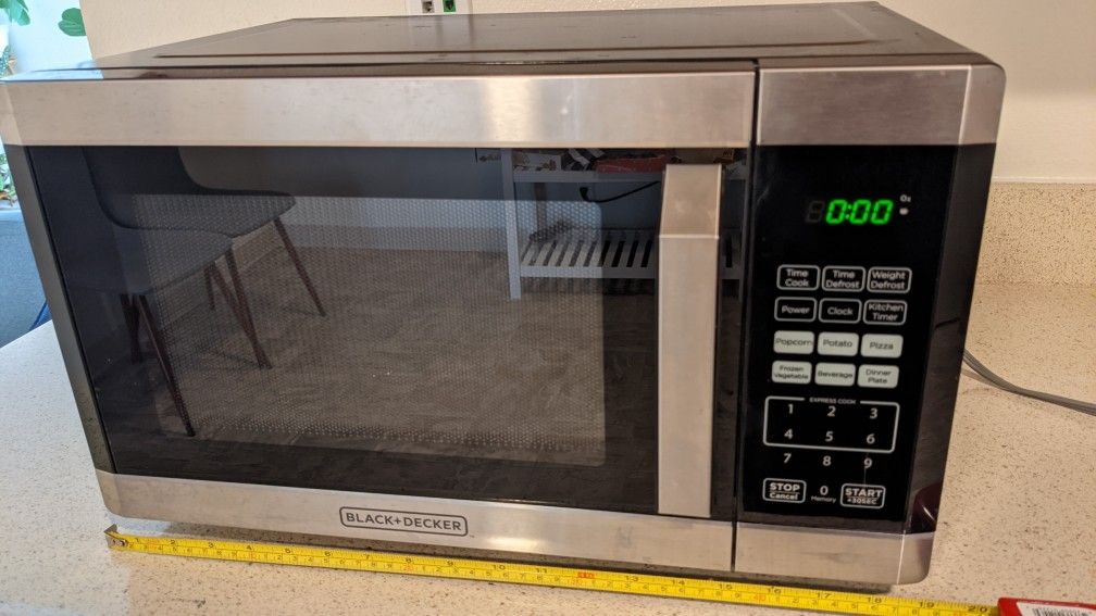Black and Decker Microwave