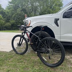 Specialized Pitch (Large)