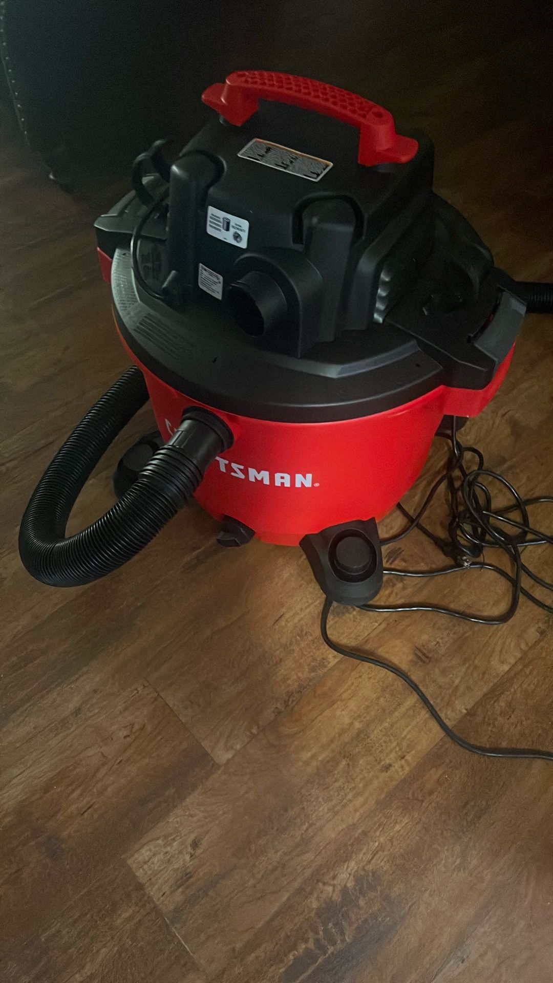 Craftsman 16 gallon Shop/wet/dry Vac - With Attachments