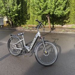 VTUVIA CMB 8-Speed E-Bike 