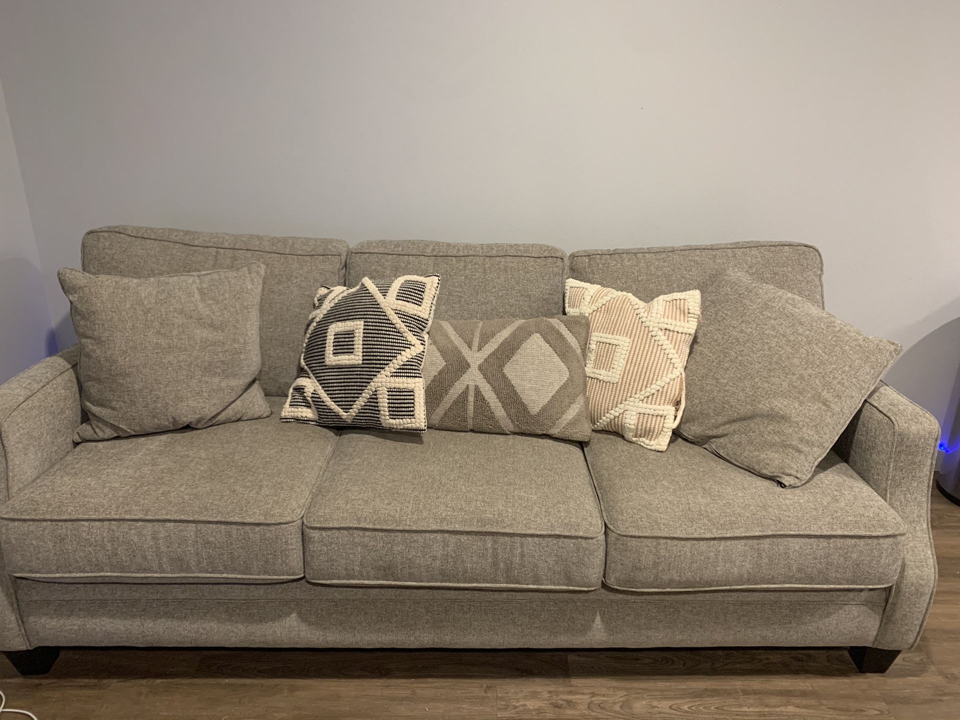 Tan couch Almost New 86”