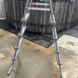 Pool Ladder