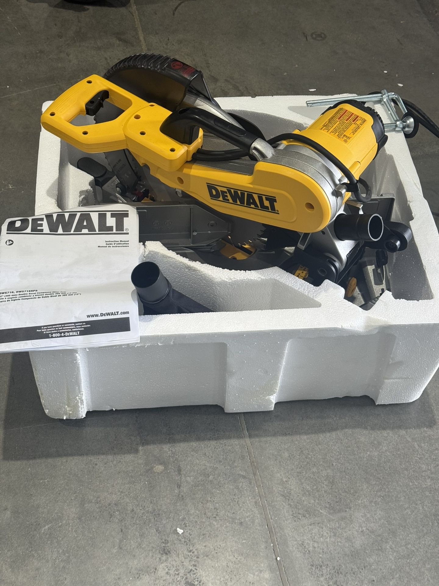 Dewalt 12” double bevel miter saw
