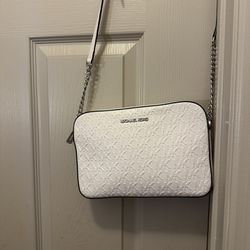 Michael Kors White Crossbody bag