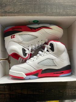 NEW 5Y Air Jordan 5 Retro 'Fire Red' 2025